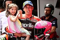 Espargar&oacute; fue a Disneyland Par&iacute;s "para olvidar el error de Barcelona"