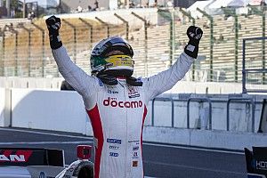 Yamamoto kr&oacute;lem Suzuki