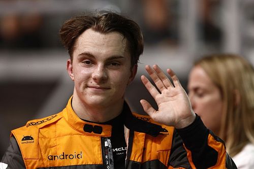 VIDEO: la reacci&oacute;n de Piastri al perder el 3&deg; lugar cuando era entrevistado