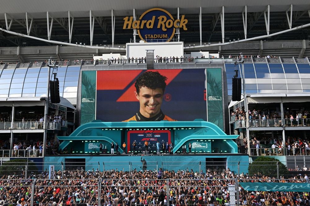 Andrea Stella, director de McLaren F1 Team, Max Verstappen, Red Bull Racing, Lando Norris, Charles Leclerc, Scuderia Ferrari