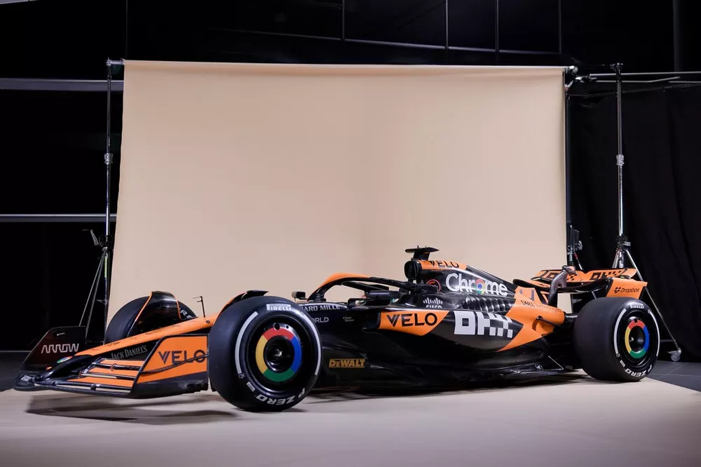McLaren MCL38