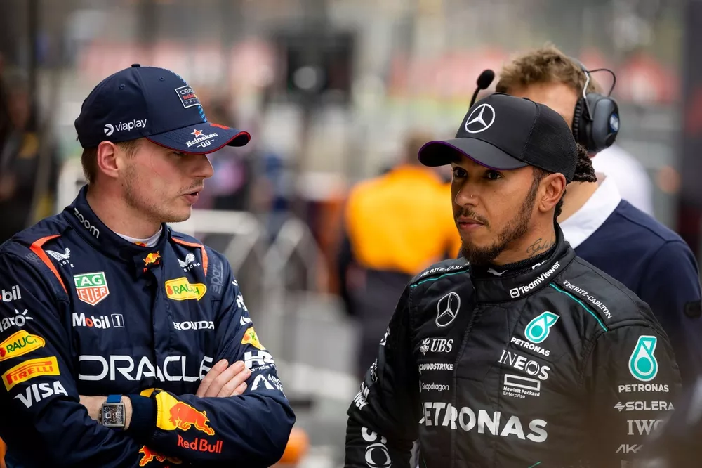 Max Verstappen, Red Bull Racing, 1st position, Lewis Hamilton, Mercedes-AMG F1 Team, 2nd position, in Parc Ferme 