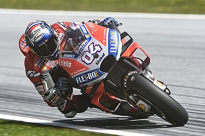 Dovizioso: "Márquez es más competitivo que el año pasado"