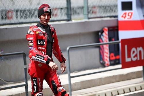 Bagnaia espera hacer "una buena carrera" pese a su hombro