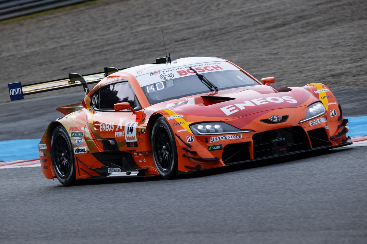 11/11まで値下げ★まとめ売り★GRANRODEO KISHOW e-zuka 光明さした逆転王座に黄色信号。前のマシンに詰まり、まさかのQ1落ち