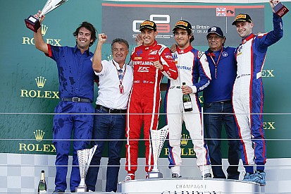 GP3 в Сільверстоуні: перша перемога Піке і повний подіум Trident