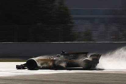 Barcelona'daki ilk test yağmur altında geçebilir