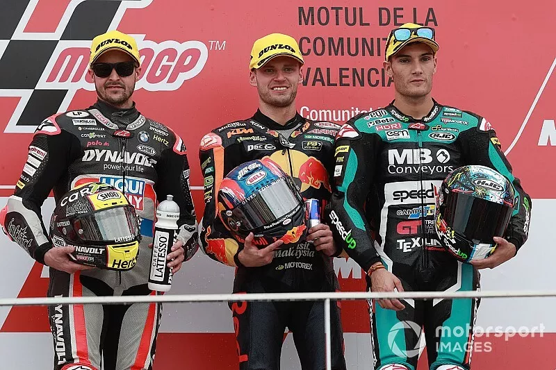 Podium : le vainqueur Brad Binder, KTM Ajo, le deuxi&egrave;me Thomas Luthi, Intact GP, le troisi&egrave;me Jorge Navarro, Speed Up Racing
