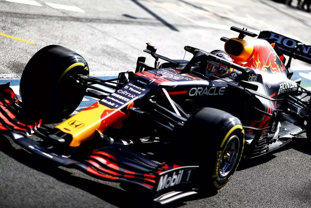 Max Verstappen, Red Bull Racing RB16B