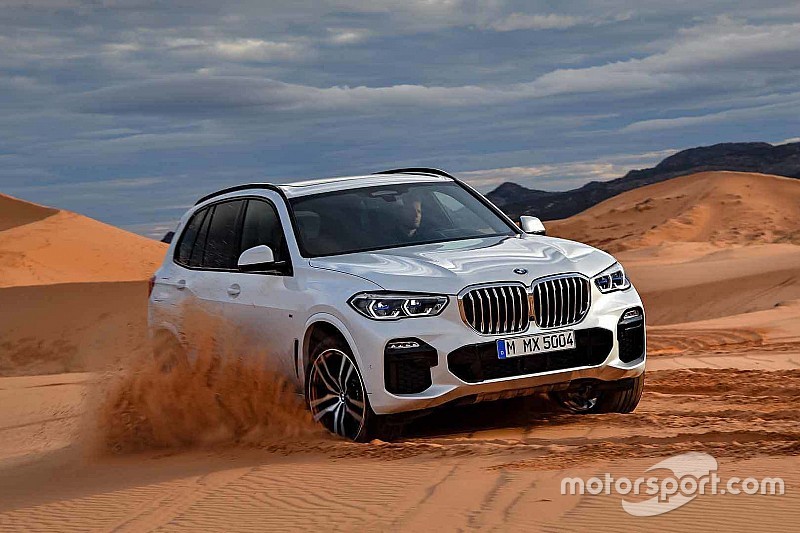 BMW представила кросовер X5 для пустелі?
