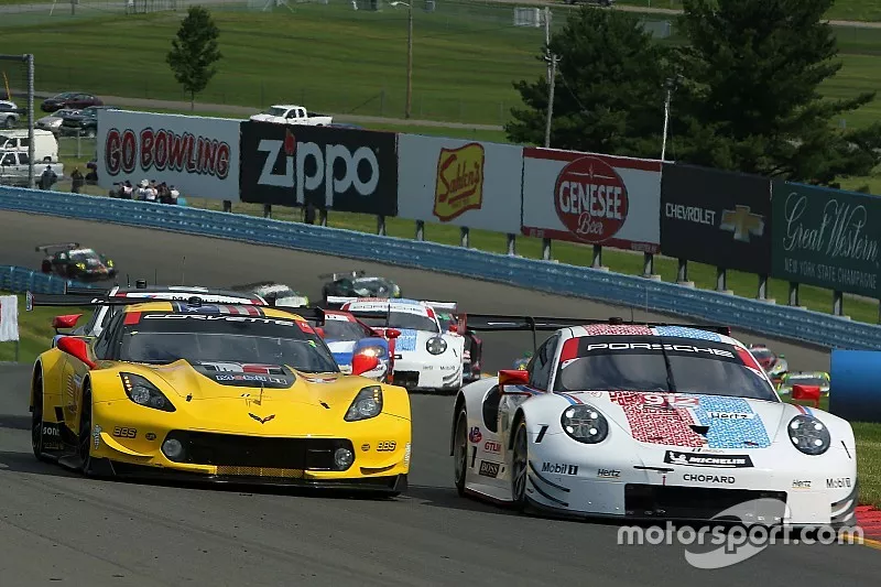 #4 Corvette Racing Corvette C7.R, GTLM: Oliver Gavin, Tommy Milner, #912 Porsche GT Team Porsche 911 RSR, GTLM: Earl Bamber, Laurens Vanthoor