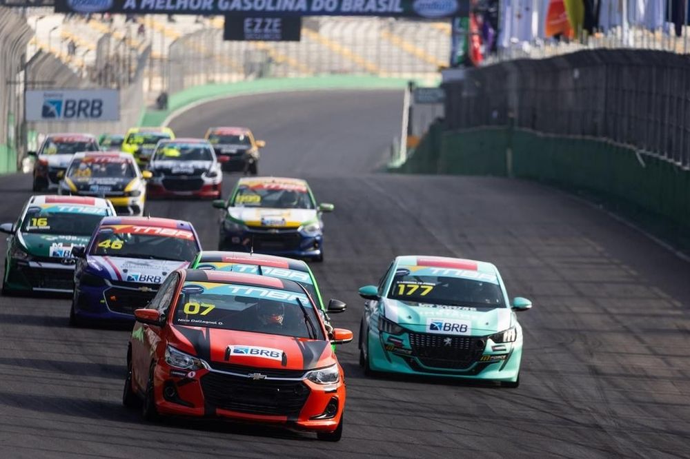 Turismo Nacional terá corrida de 3 horas, também colocando pneus à prova
(Rafael Gagliano/Vicar)