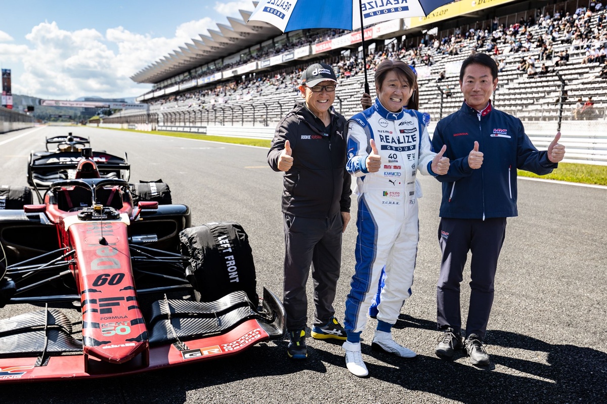 パッカブルウーブンジャケット kondo racing 近藤レーシング近藤真彦 武市変平太 カーディガン 未使用]近藤レーシングチーム kondo