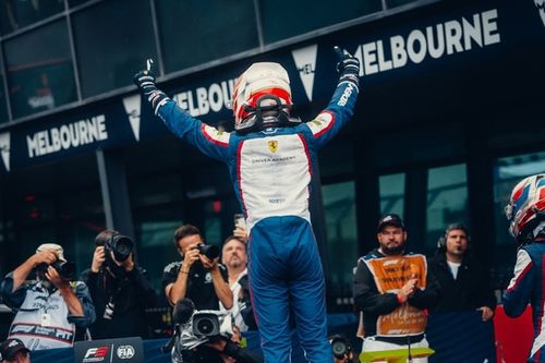 Rafa Câmara conquista primeira vitória na F3 em corrida encurtada pela chuva