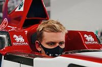 Los pilotos dan la bienvenida a la Fórmula 1 a Mick Schumacher