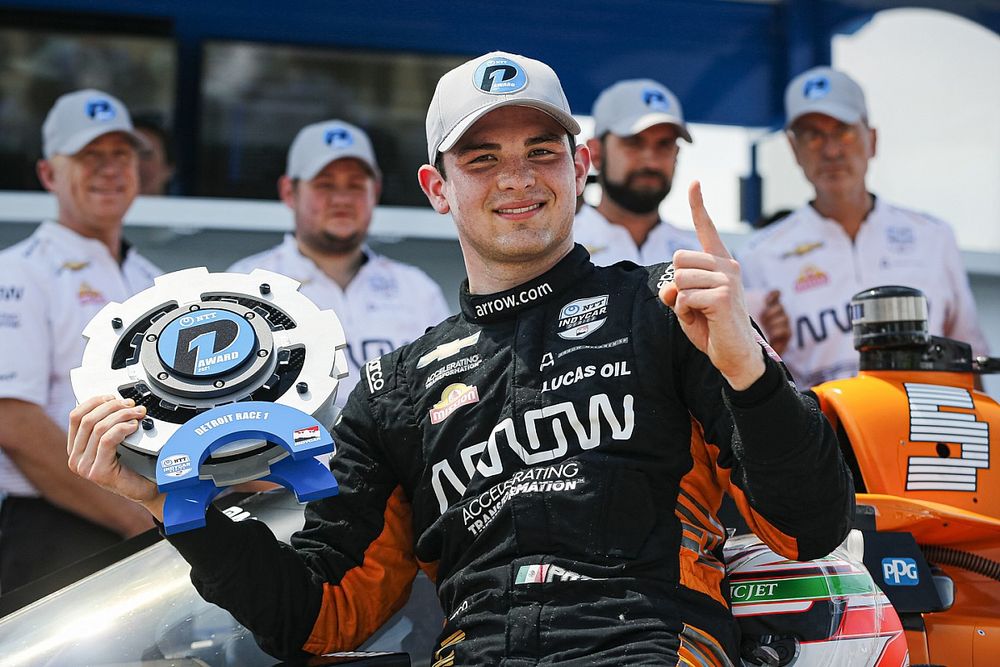 Patricio O'Ward, Arrow McLaren SP Chevrolet wins the NTT P1 Pole Award