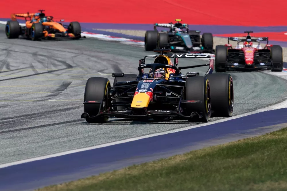 Charles Leclerc, Ferrari, Max Verstappen, Red Bull Racing