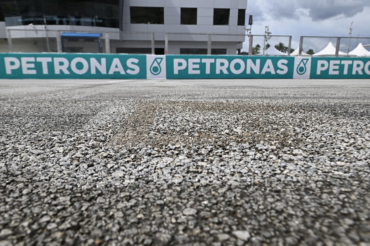 Sepang Asphalt Crisis: MotoGP Riders Slam 'Destroyed' Track