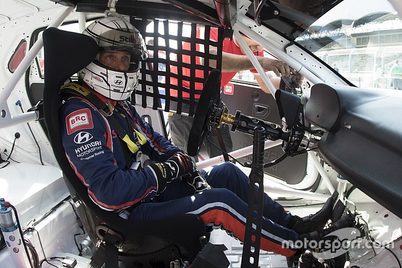 Gabriele Tarquini liebäugelt mit elektrischer Tourenwagen-Serie