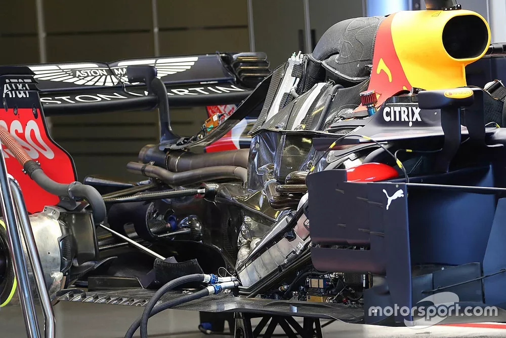 Red Bull Racing RB14 engine detail