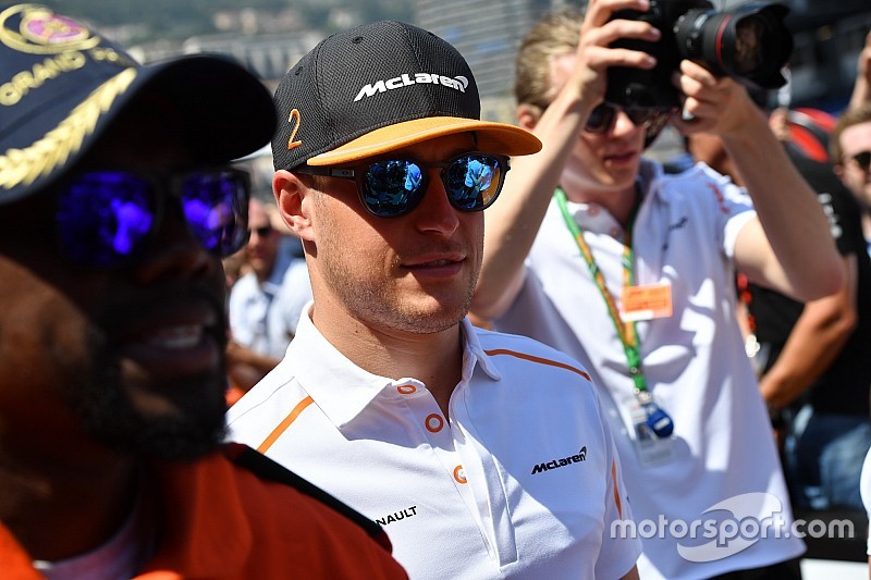 A Mercedes csapatfőnöke még időt adna Vandoorne-nak, a
