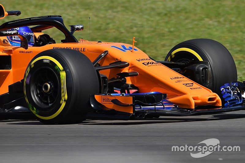 Fernando Alonso, McLaren MCL33 morro y ala delantera