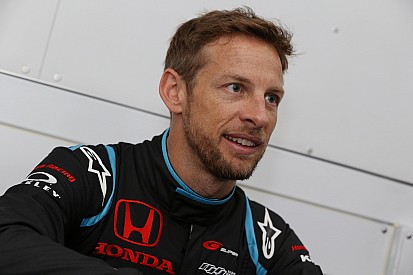 Button bela SMP Racing di WEC Super Season
