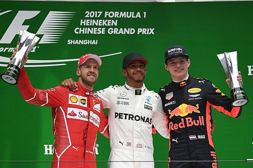 Hamilton vence corrida movimentada na China; Vettel &eacute; 2&ordm;