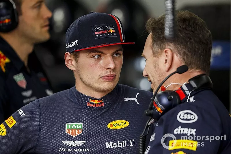Max Verstappen, Red Bull Racing RB15 e Christian Horner, Team Principal, Red Bull Racing 