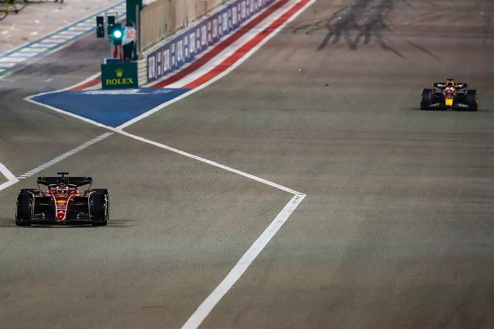 Charles Leclerc, Ferrari F1-75, Max Verstappen, Red Bull Racing RB18