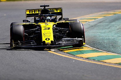 Ricciardo “garip” bir emniyet kemeri sorunu yaşamış