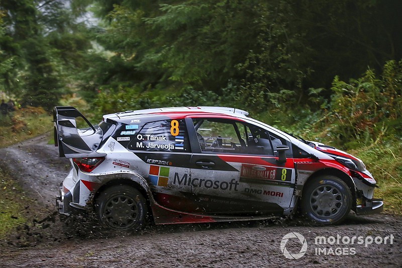 Ott Tanak arrasa en Gales con un ritmo demoledor