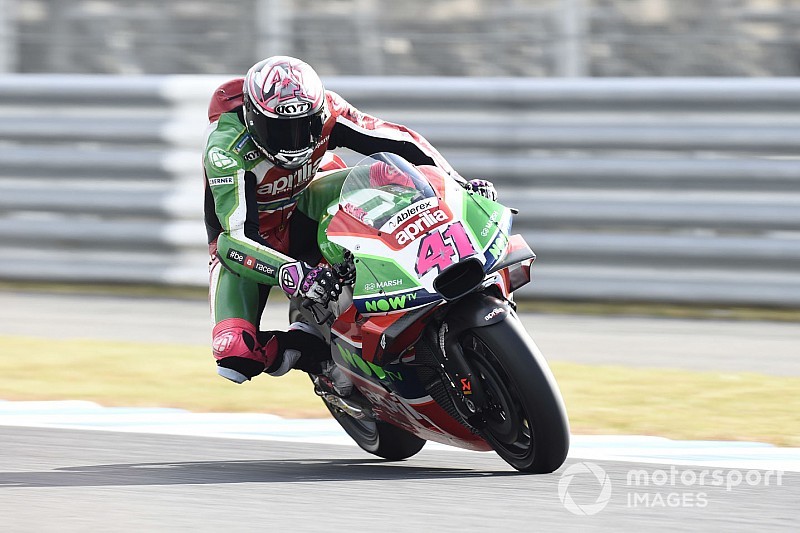 Aprilia tiene que cambiar la moto completamente para 2019, resalta Espargaró