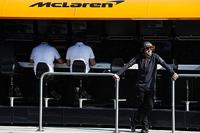 McLaren insiste que não se perderá sem Alonso no time