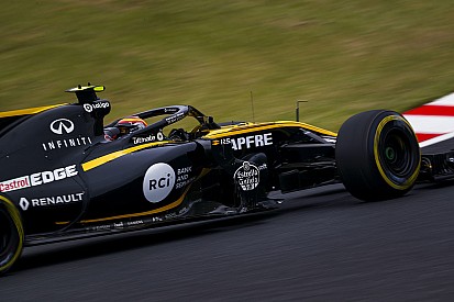 Sainz cree que la falta de mejoras en el motor lastra a Renault