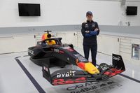 F1: Simulador exclusivo autografado por Verstappen é leiloado para caridade
