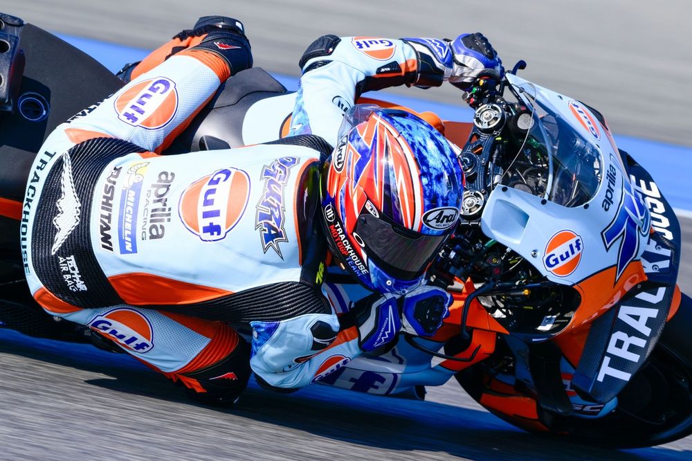 ２００７　ＭｏｔｏＧＰ　年間総集編 Amazon.co.jp: 2007 MotoGP 年間総集編 [DVD] : ケーシー