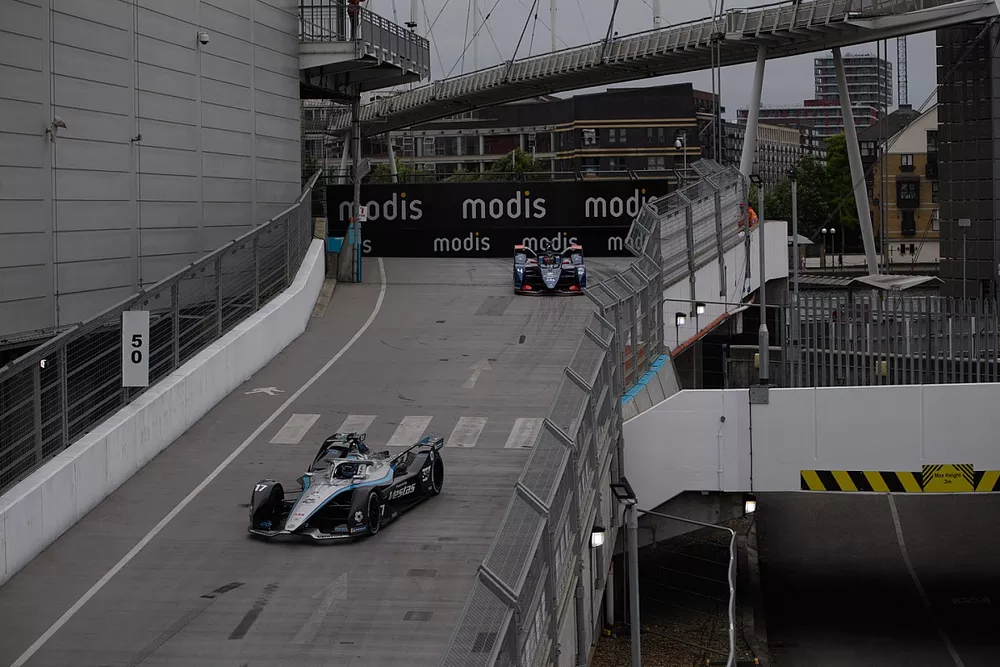 Nyck de Vries, Mercedes Benz EQ, EQ Silver Arrow 02, Robin Frijns, Envision Virgin Racing, Audi e-tron FE07