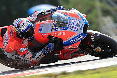 Dovizioso confirma su candidatura al triunfo en Brno con el mejor tiempo en el warm up