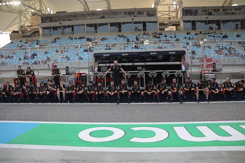 red-bull-racing-team-members-1.webp