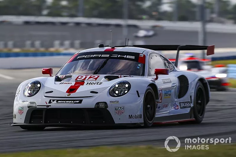 #912 Porsche GT Team Porsche 911 RSR - 19, GTLM: Laurens Vanthoor, Earl Bamber, Mathieu Jaminet