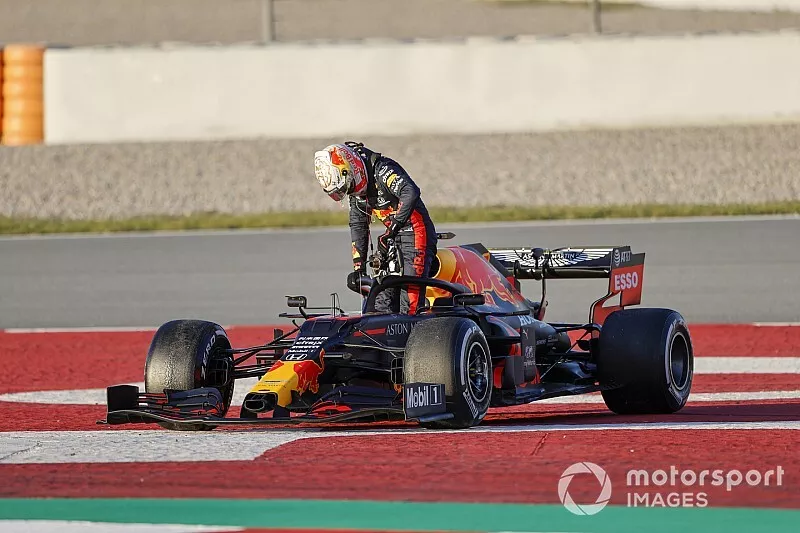Max Verstappen, Red Bull Racing, &agrave; l'arr&ecirc;t en piste