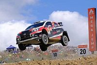 Paddon rolował, van Gisbergen wygrał