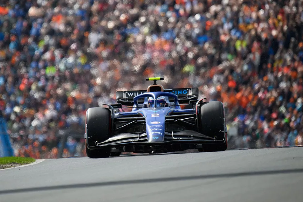 Logan Sargeant, Williams W45