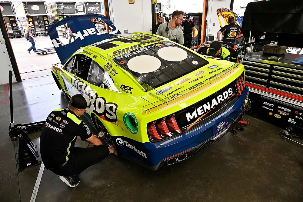 Ryan Blaney, Team Penske, Menards/Tarkett Ford Mustang