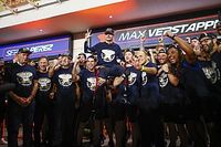 Verstappen es tricampeón de la F1, Piastri gana la sprint de Qatar