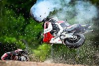 Nakagami se resiente de la lesi&oacute;n del a&ntilde;o pasado tras una aparatosa ca&iacute;da (fotos)