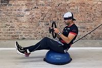 Kajetanowicz prezentuje trening kierowcy rajdowego