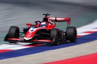 Str&oslash;msted z pierwszym zwycięstwem w F3