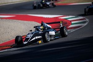 Vice-líder da F4 Italiana, Gabriel Gomez crava duas poles em Ímola